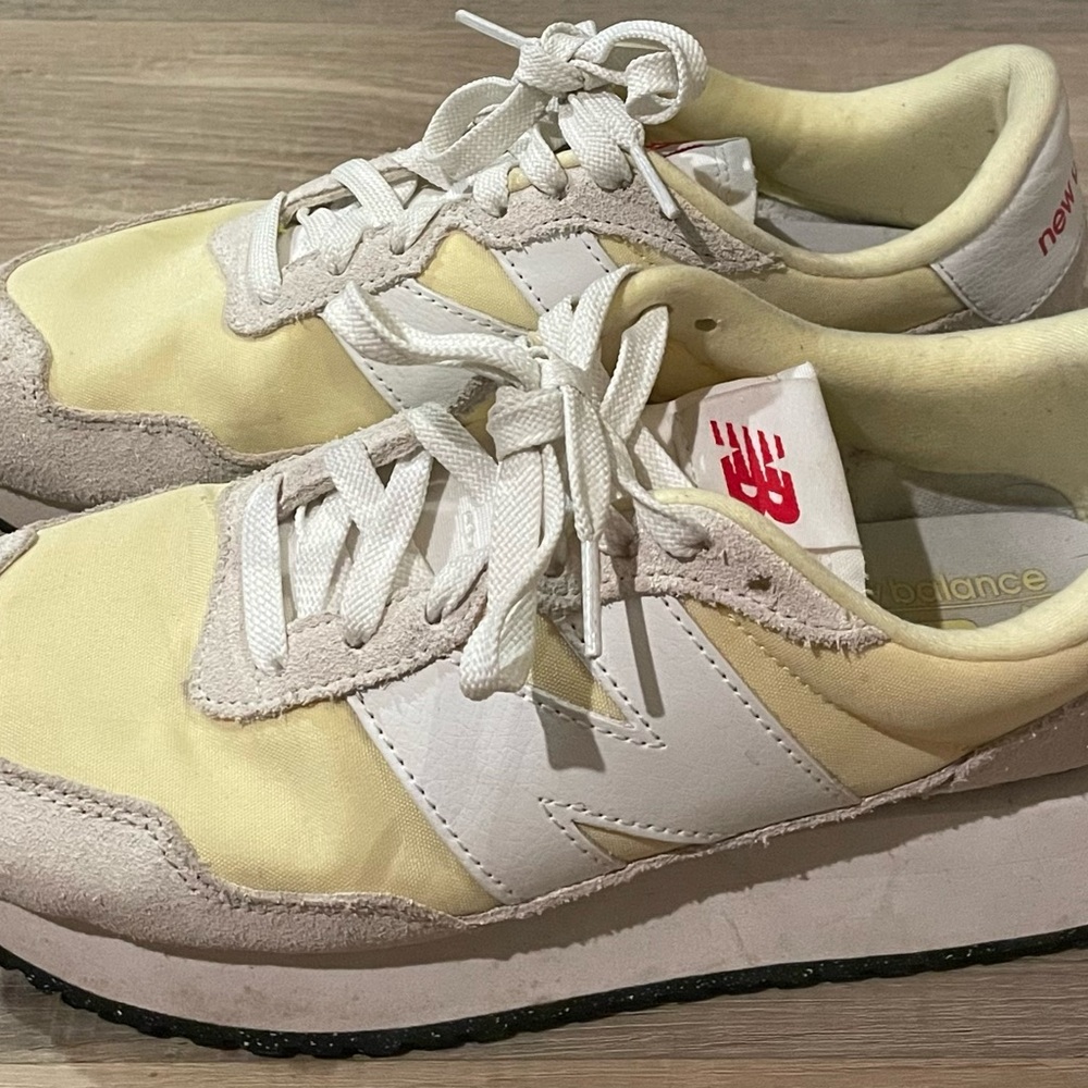 New Balance 237  Sneakers Sea Salt Yellow WS2371D Women’s Sz 9.5 Shoes - Picture 4 of 7